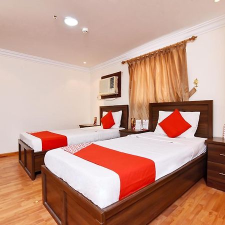 โอโย 416 โบไนส์ โฮเทล Hotel อัลอาห์ซา ภายนอก รูปภาพ