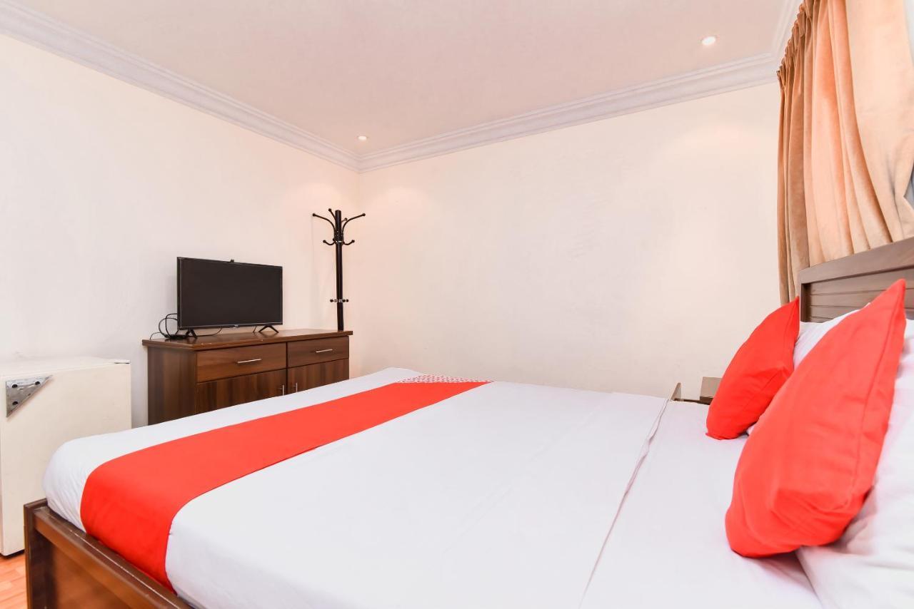 โอโย 416 โบไนส์ โฮเทล Hotel อัลอาห์ซา ภายนอก รูปภาพ